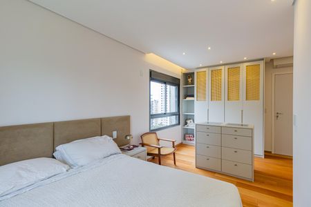 Apartamento para alugar com 71m², 1 quarto e 1 vagaSuíte