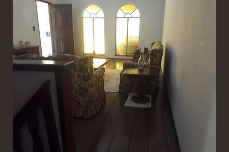Casa à venda com 180m², 3 quartos e 2 vagas