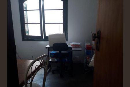 Casa à venda com 3 quartos, 180m² em Vila Alvinopolis, São Bernardo do Campo