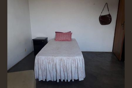 Casa à venda com 3 quartos, 180m² em Vila Alvinopolis, São Bernardo do Campo