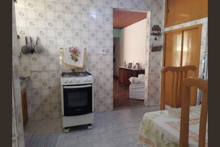 Casa à venda com 3 quartos, 180m² em Vila Alvinopolis, São Bernardo do Campo