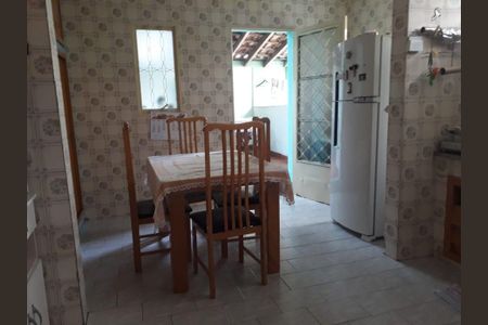 Casa à venda com 3 quartos, 180m² em Vila Alvinopolis, São Bernardo do Campo