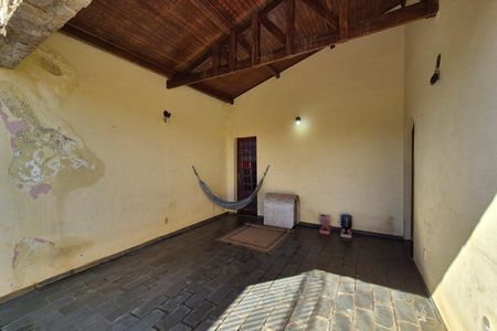 Casa à venda com 200m², 5 quartos e 5 vagasGaragem 
