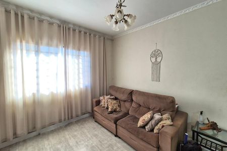Casa à venda com 200m², 5 quartos e 5 vagasSala