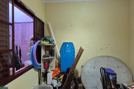 Casa à venda com 200m², 5 quartos e 5 vagasQuarto de Serviço 