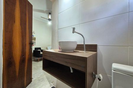 Casa à venda com 200m², 5 quartos e 5 vagasBanheiro da Suíte