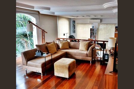 Casa à venda com 4 quartos, 685m² em Vila Ida, São Paulo
