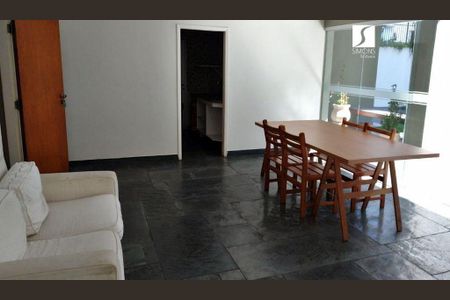 Apartamento à venda com 84m², 1 quarto e 1 vaga