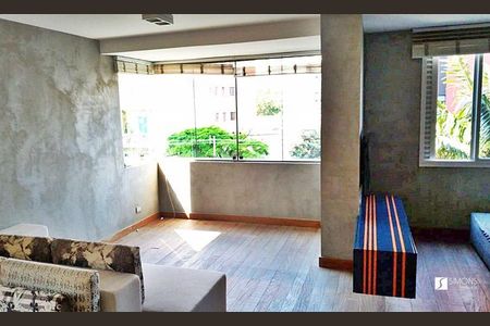 Apartamento à venda com 84m², 1 quarto e 1 vaga