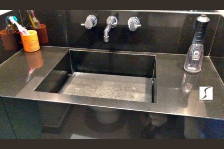 Apartamento à venda com 84m², 1 quarto e 1 vaga
