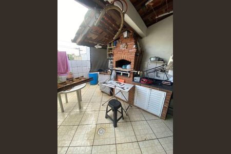 Casa à venda com 117m², 3 quartos e 2 vagas