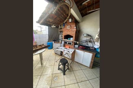 Casa à venda com 117m², 3 quartos e 2 vagas