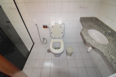 Apartamento para alugar com 100m², 3 quartos e 2 vagasBanheiro 1