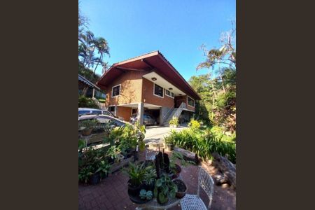 Casa à venda com 1849m², 3 quartos e 12 vagas