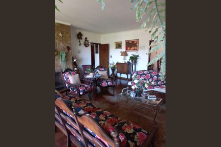 Casa à venda com 3 quartos, 1849m² em Eldorado, Diadema