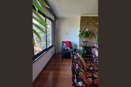 Casa à venda com 3 quartos, 1849m² em Eldorado, Diadema