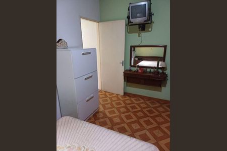 Casa à venda com 107m², 4 quartos e sem vaga