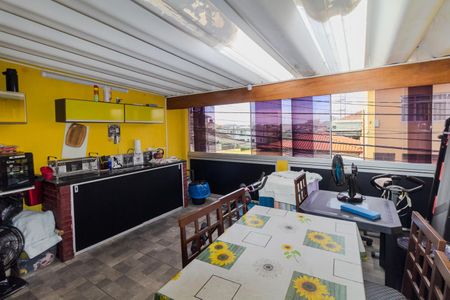 Varanda de casa à venda com 3 quartos, 130m² em Jardim Vila Formosa, São Paulo