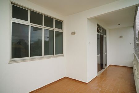 Apartamento para alugar com 109m², 2 quartos e 1 vaga Apartamento para alugar com 109m², 2 quartos e 1 vagaVaranda