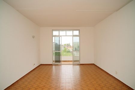 Sala de apartamento para alugar com 2 quartos, 109m² em Zacarias, Maricá
