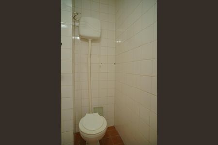 Apartamento para alugar com 109m², 2 quartos e 1 vaga Apartamento para alugar com 109m², 2 quartos e 1 vagaBanheiro de serviço