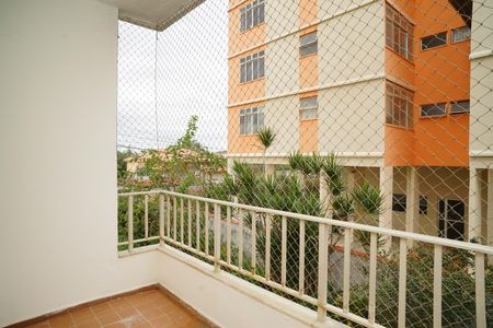 Apartamento para alugar com 109m², 2 quartos e 1 vaga Apartamento para alugar com 109m², 2 quartos e 1 vagaVaranda