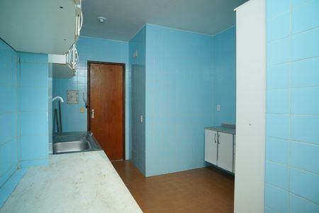 Cozinha de apartamento para alugar com 2 quartos, 109m² em Zacarias, Maricá