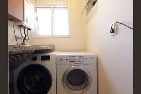 Apartamento à venda com 70m², 2 quartos e 1 vagaÁrea de Serviço