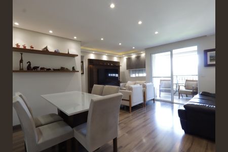 Apartamento à venda com 70m², 2 quartos e 1 vagaSala