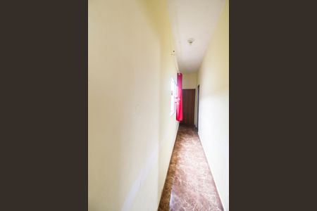 Corredor de apartamento para alugar com 1 quarto, 60m² em Vila Gobbi, Carapicuíba