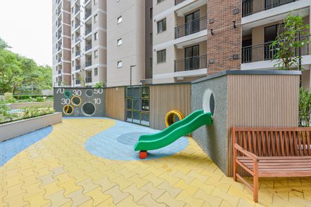 Apartamento à venda com 39m², 2 quartos e sem vaga Apartamento à venda com 39m², 2 quartos e sem vagaÁrea comum - Playground