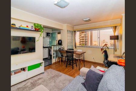 Apartamento à venda com 40m², 1 quarto e 1 vaga