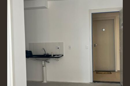 Apartamento para alugar com 37m², 2 quartos e sem vaga