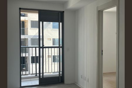Apartamento para alugar com 37m², 2 quartos e sem vaga