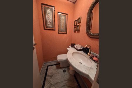 Apartamento à venda com 198m², 3 quartos e 3 vagas Apartamento à venda com 198m², 3 quartos e 3 vagasBanheiro