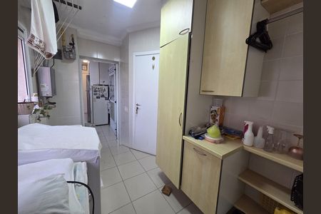 Apartamento à venda com 198m², 3 quartos e 3 vagas Apartamento à venda com 198m², 3 quartos e 3 vagasCozinha