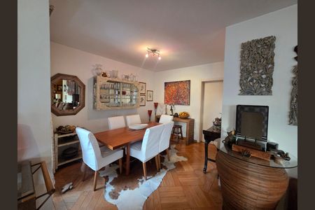 Apartamento à venda com 198m², 3 quartos e 3 vagas Apartamento à venda com 198m², 3 quartos e 3 vagasSala
