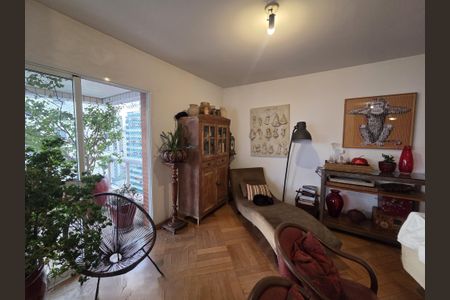 Apartamento à venda com 198m², 3 quartos e 3 vagas Apartamento à venda com 198m², 3 quartos e 3 vagasSala