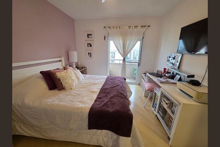 Apartamento à venda com 198m², 3 quartos e 3 vagas Apartamento à venda com 198m², 3 quartos e 3 vagasQuarto