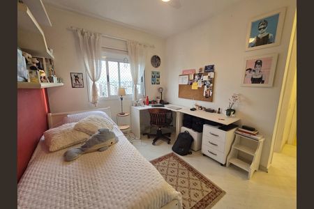 Apartamento à venda com 198m², 3 quartos e 3 vagas Apartamento à venda com 198m², 3 quartos e 3 vagasQuarto