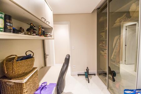 Apartamento à venda com 70m², 2 quartos e 2 vagasQuarto 2