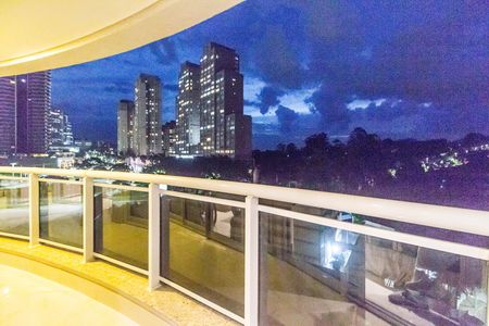 Apartamento à venda com 70m², 2 quartos e 2 vagasVaranda