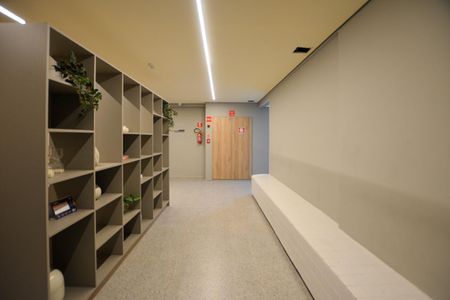 Apartamento para alugar com 28m², 1 quarto e sem vagaHALL DO PRÉDIO