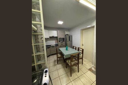 Casa à venda com 4 quartos, 211m² em Jardim Beirute, Guarulhos