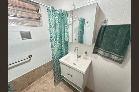 Apartamento para alugar com 70m², 2 quartos e 1 vagaBanheiro