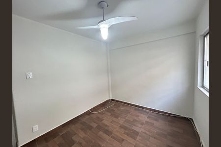 Quarto 1 de apartamento para alugar com 2 quartos, 70m² em Marechal Hermes, Rio de Janeiro