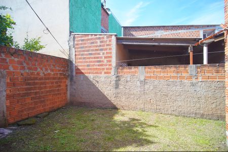 Casa à venda com 50m², 1 quarto e 1 vagaQuintal