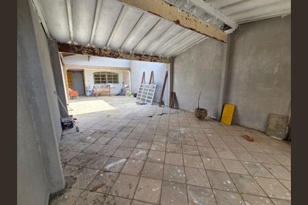 Garagem de casa para alugar com 3 quartos, 170m² em Real, Praia Grande