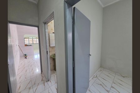 Casa para alugar com 170m², 3 quartos e 4 vagasCorredor