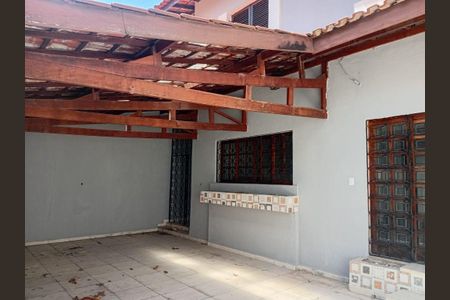 Casa à venda com 250m², 4 quartos e 2 vagas